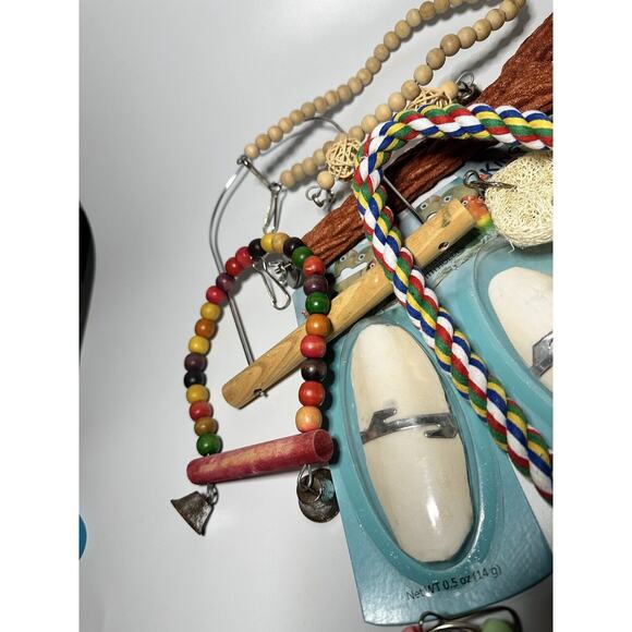 Parakeet Small Bird Toys Wood Cuttlebone Lot Of miscellaneous Accessories - Picture 3 of 5